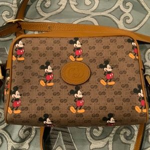 Gucci Crossbody bag